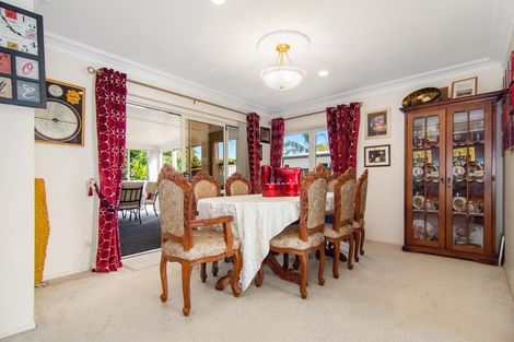 Photo of property in 17 Azure Place, Huntington, Hamilton, 3210