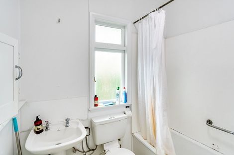 Photo of property in 708 Avenue Road East, Parkvale, Hastings, 4122