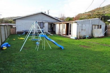 Photo of property in 59 Inverness Street, Dunollie, Runanga, 7803