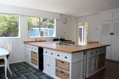 Photo of property in 82 Moana Street, Otaki Beach, Otaki, 5512