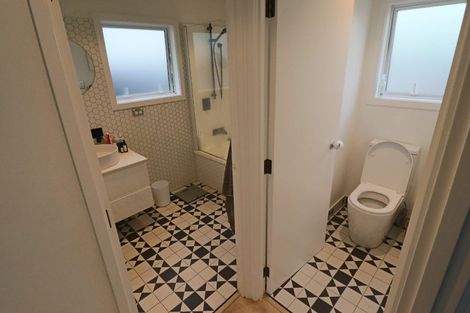 Photo of property in 11b Riversdale Road, Avondale, Auckland, 1026