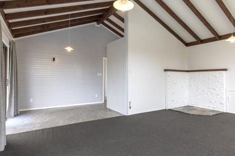 Photo of property in 2 Gladstone Grove, Richmond Heights, Taupo, 3330