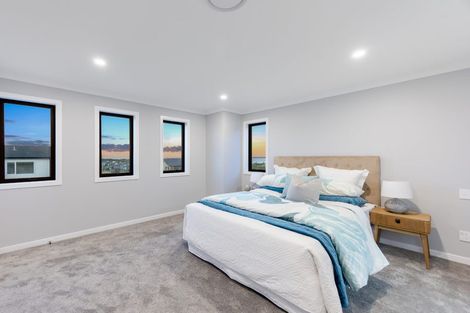 Photo of property in 51 Kumukumu Road, Long Bay, Auckland, 0630