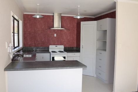 Photo of property in 10 Ihle Street, Terrace End, Palmerston North, 4410