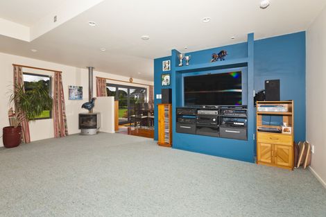 Photo of property in 16 Cairn Way, Te Kamo, Kamo, 0185