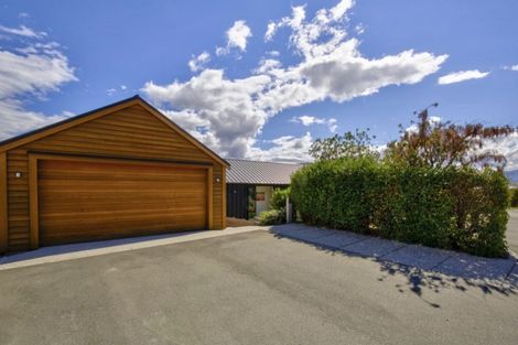 Photo of property in 7 Jackby Court, Jacks Point, Queenstown, 9371