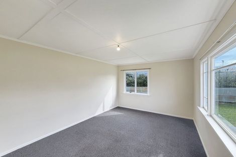 Photo of property in 45 Karaka Street, Castlecliff, Whanganui, 4501