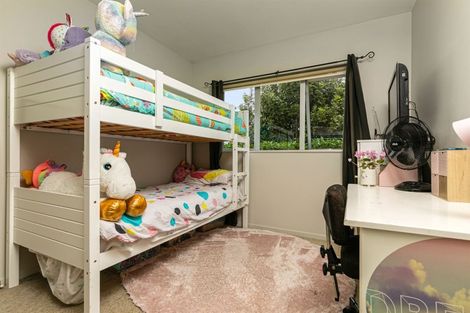 Photo of property in 48 Makora Road, Massey, Auckland, 0614