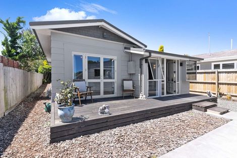 Photo of property in 37 Flemington Avenue, North New Brighton, Christchurch, 8083