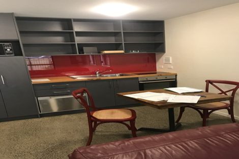 Photo of property in 33 Grove Road, Addington, Christchurch, 8024