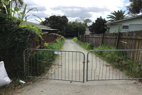Photo of property in 51 Larissa Avenue, Henderson, Auckland, 0610