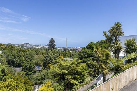 Photo of property in 380 Devon Street West, Lynmouth, New Plymouth, 4310