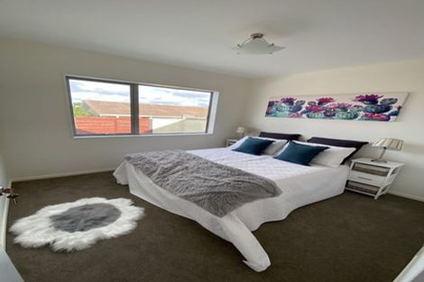 Photo of property in 17 Valhalla Drive, Beach Haven, Auckland, 0626