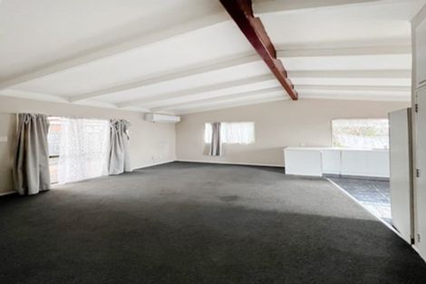 Photo of property in 20 Thornlow Street, Glendene, Auckland, 0602