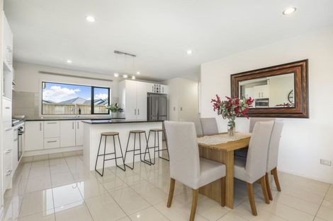 Photo of property in 2 Southbrook Close, Glenview, Hamilton, 3206