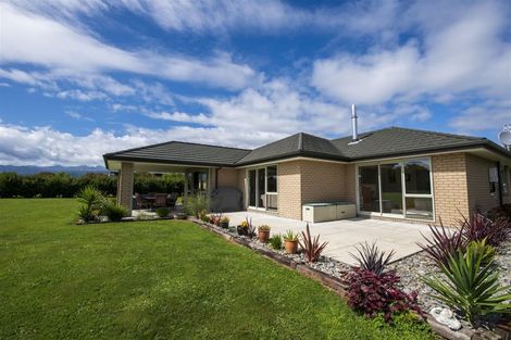 Photo of property in 9 Pinot Crescent, Ohau, Levin, 5570