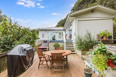 Photo of property in 10 Faris Crescent, Wainuiomata, Lower Hutt, 5014