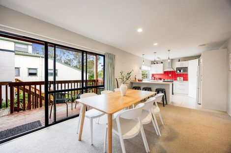Photo of property in 10b Elliston Crescent, Stanmore Bay, Whangaparaoa, 0932