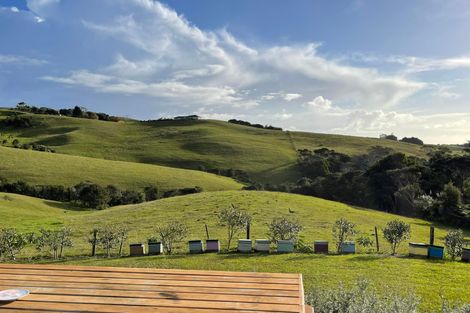 Photo of property in 211c Cable Bay Block Road, Cable Bay, 0420