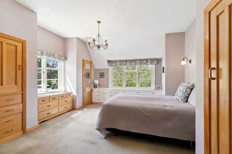 Photo of property in 4 Nicholson Road, Khandallah, Wellington, 6035