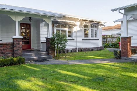 Photo of property in 44 Manapouri Crescent, Hokowhitu, Palmerston North, 4410
