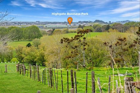 Photo of property in 107 Cemetery Road, Wainui, 0992