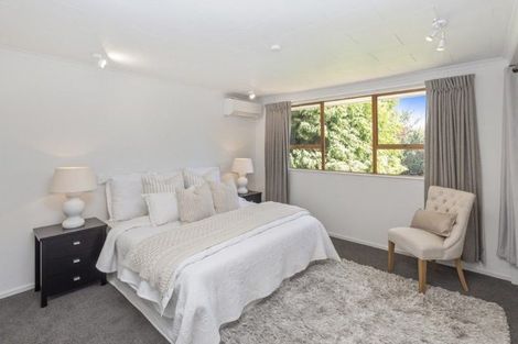 Photo of property in 11a Lombard Place, Avonhead, Christchurch, 8042