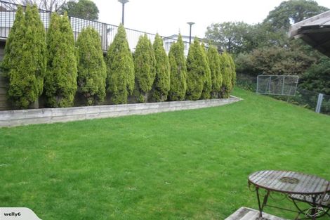 Photo of property in 17 Holly Grove, Maungaraki, Lower Hutt, 5010