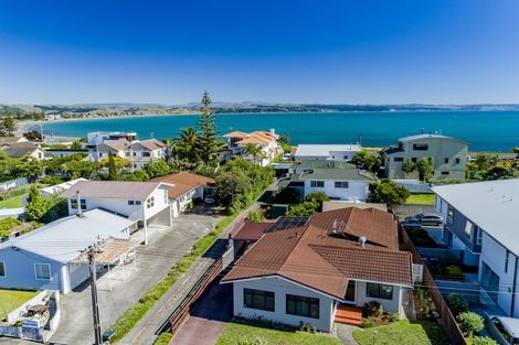 Photo of property in 10 Meeanee Quay, Westshore, Napier, 4110