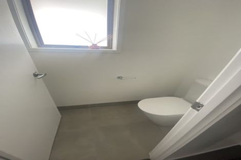 Photo of property in 2/43 Vivian Wilson Drive, Eastern Beach, Auckland, 2012