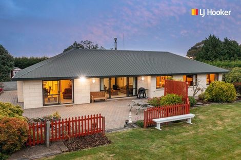 Photo of property in 35 Green Island Bush Road, Blackhead, Dunedin, 9076
