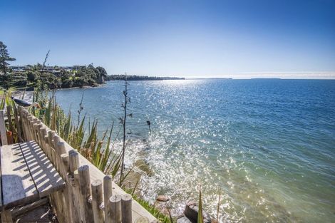Photo of property in 67 Rothesay Bay Road, Rothesay Bay, Auckland, 0630