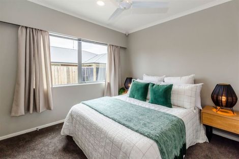 Photo of property in 10 Matuhi Street, Waikanae, 5036
