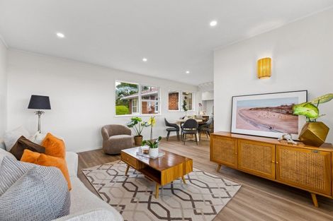 Photo of property in 141 Glamorgan Drive, Torbay, Auckland, 0630