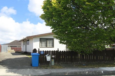 Photo of property in 23a Roband Crescent, Brown Owl, Upper Hutt, 5018