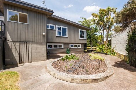 Photo of property in 12 Kent Crescent, Awapuni, Palmerston North, 4412