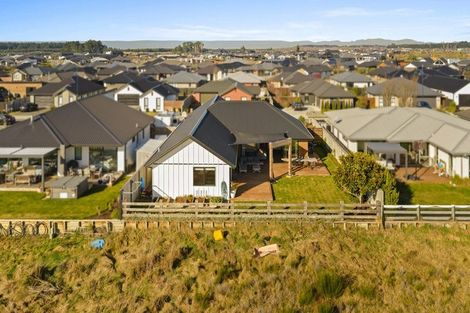 Photo of property in 33 Te Hurunui Drive, Pegasus, 7612