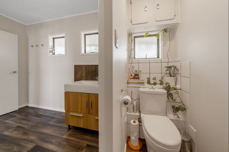 Photo of property in 13 Honnor Place, Hurdon, New Plymouth, 4310