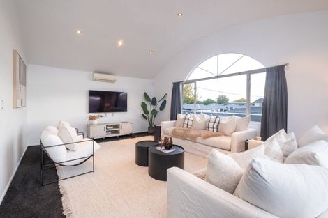 Photo of property in 9a Avenue Road, Greenmeadows, Napier, 4112