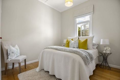 Photo of property in 7a North Avenue, Narrow Neck, Auckland, 0624