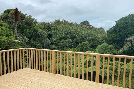 Photo of property in 128 Trelissick Crescent, Ngaio, Wellington, 6035