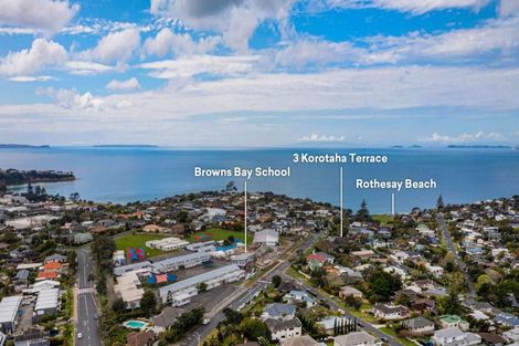Photo of property in 1/3 Korotaha Terrace, Rothesay Bay, Auckland, 0630