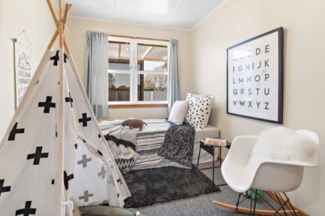 Photo of property in 68 New York Street, Martinborough, 5711