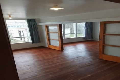 Photo of property in 73-75a Hereford Street, Cannons Creek, Porirua, 5024