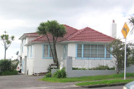 Photo of property in 65 West Coast Road, Glen Eden, Auckland, 0602