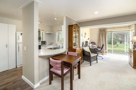 Photo of property in 4 Orchard Road, Greytown, 5712