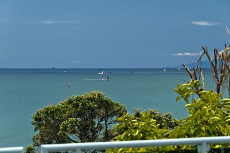 Photo of property in 32 Whitby Crescent, Mairangi Bay, Auckland, 0630