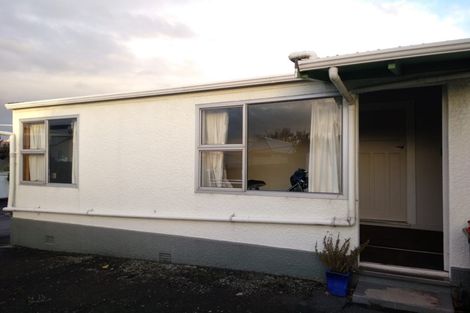 Photo of property in 52 Kirkcaldy Street, South Dunedin, Dunedin, 9012