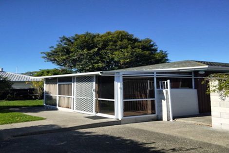 Photo of property in 2/25 Avondale Road, Taradale, Napier, 4112