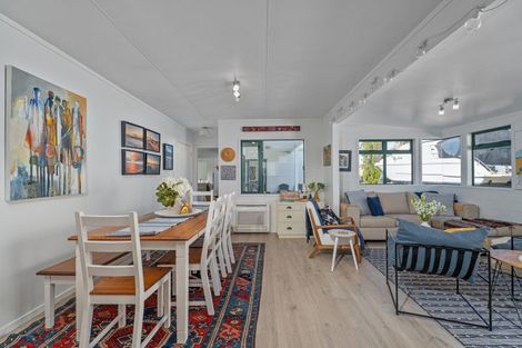 Photo of property in 31 Whitby Avenue, Whitianga, 3510